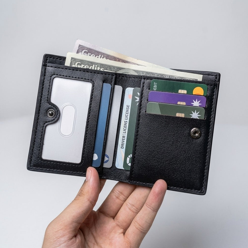 Balebaily Croc Texture Bifold Wallet – Compact Men’s Card Holder with ID Window, Cash Pocket & Tuck Lock - Black